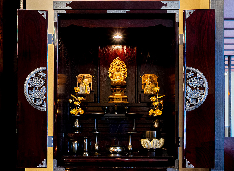 オリジナル仏具セット上ダルマ型桜彫金 3.5寸