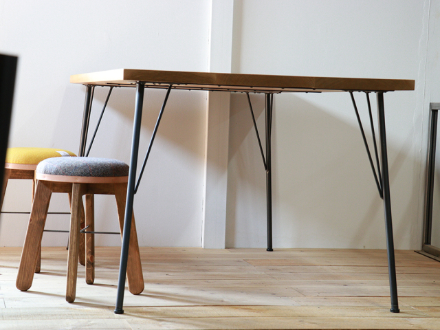 21テーブル 脚 パーツ 足 鉄脚 高さ680mm【角度付きタイプ】4本セット