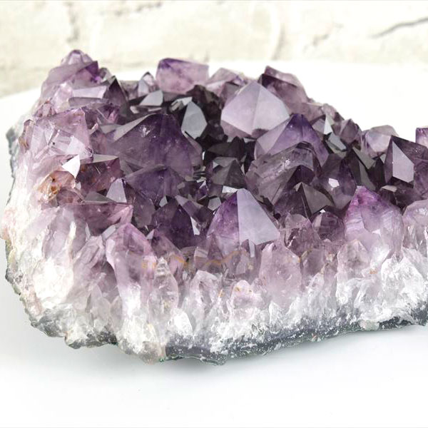 大きめサイズ アメジストクラスター 原石｜カコクセナイト内包