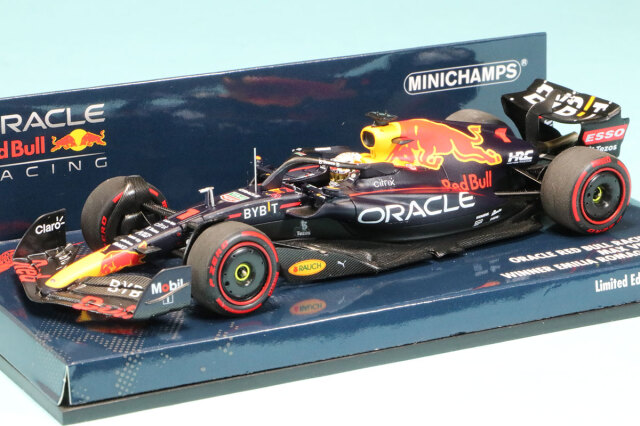 ミニチャンプス 1/43 レッドブル RB18 モナコGP 2022 S.ペレス