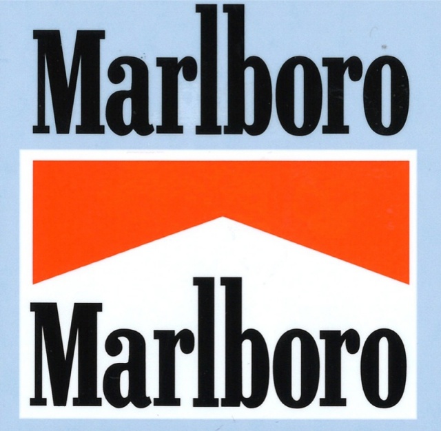 ミュージアムコレクション 1/2 ヘルメット アイルトン・セナ マルボロ