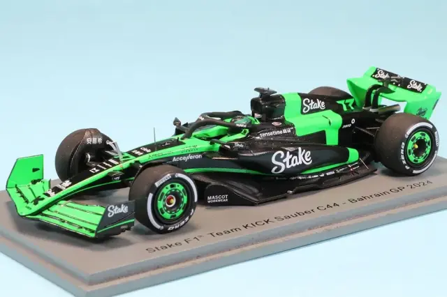 CLDC特注ミニチャンプス 1/43 ザウバー C37 アゼルバイジャンGP 2018 C