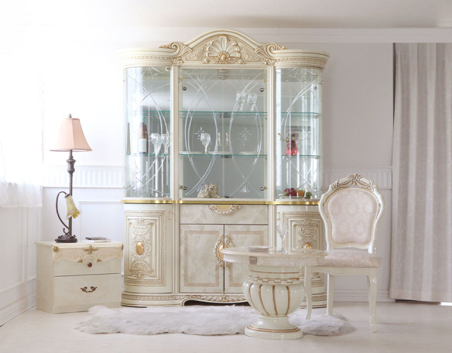 高級イタリア家具 レオナルド(REONARD) スリムショーケース