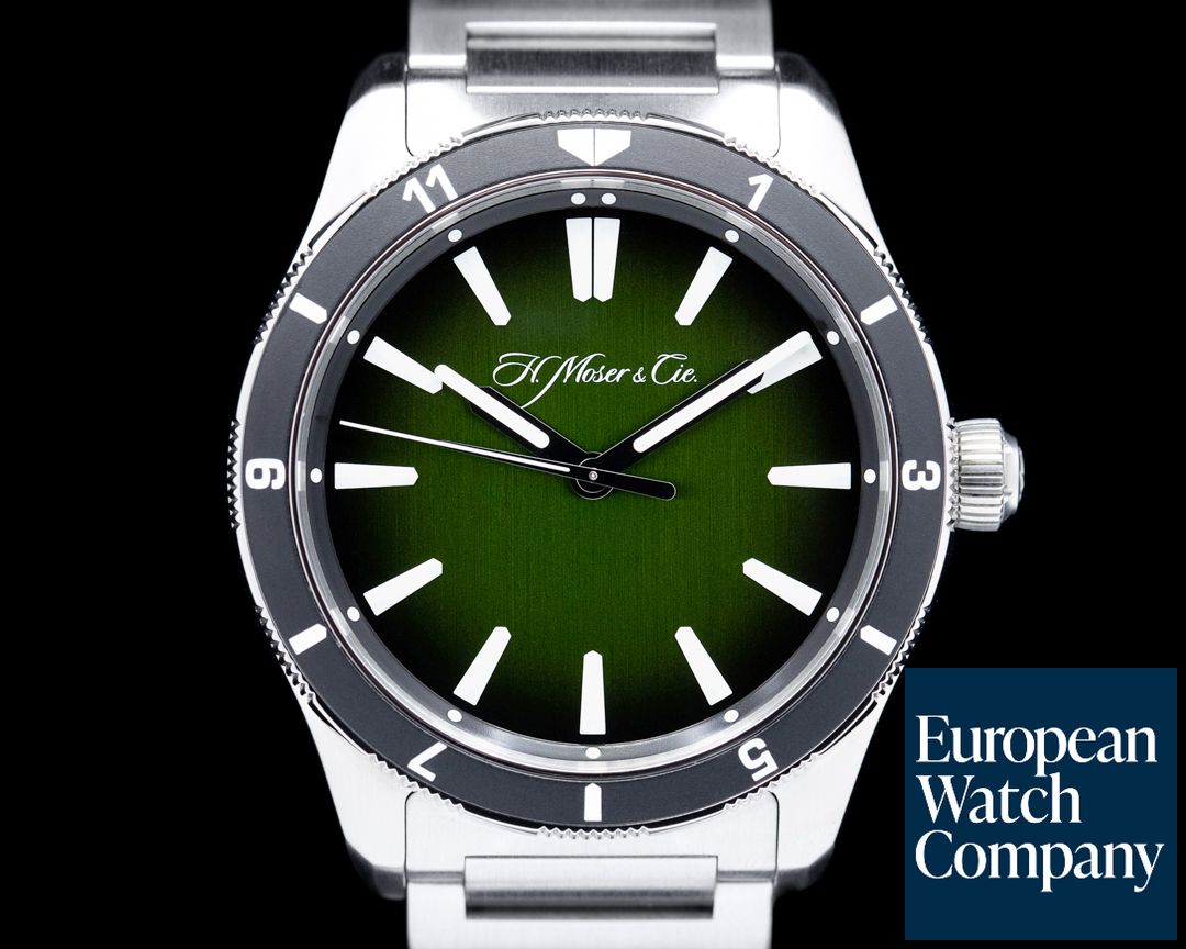 40580) H. Moser and Cie. Pioneer Centre Seconds Rotating Bezel C