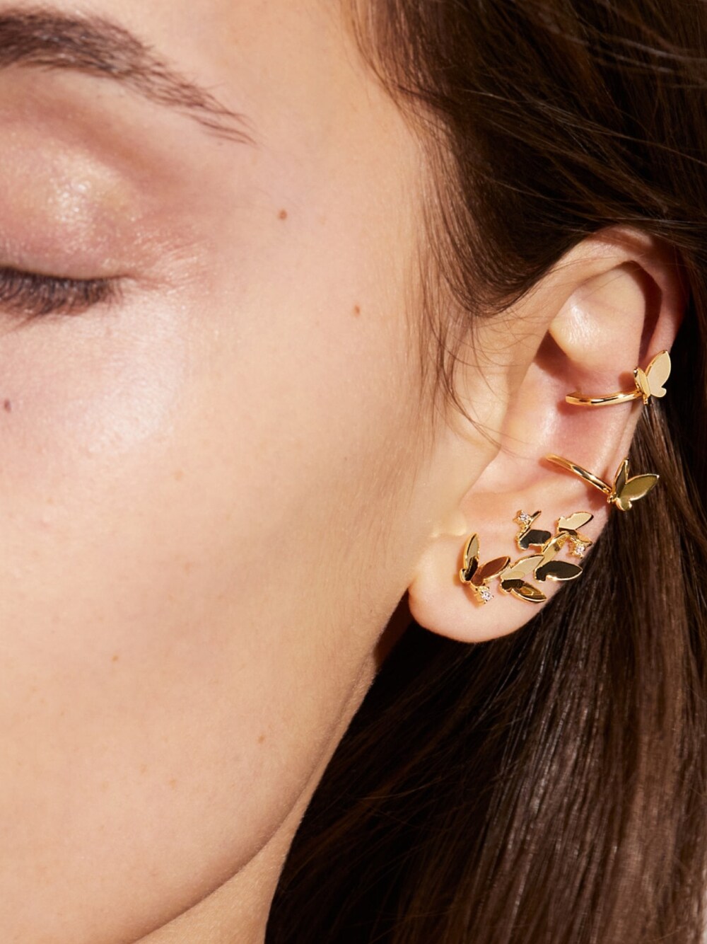 AHKAH（アーカー）の「パピヨンブリリアンアンサンブル ピアス（ピアス