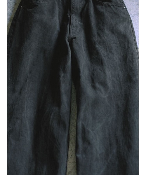 LIDNM（リドム）の「CRACK WASHED BAGGY DENIM PANTS（デニムパンツ