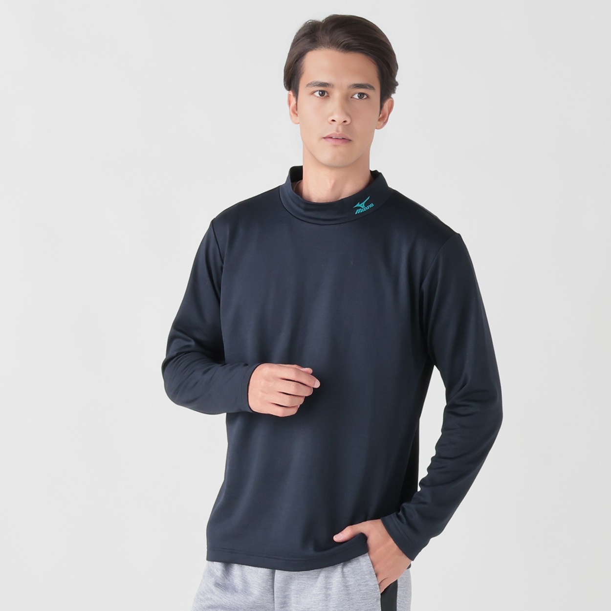 mizuno(ミズノ) 裏起毛ハイネックシャツ メンズ | イオンスタイル