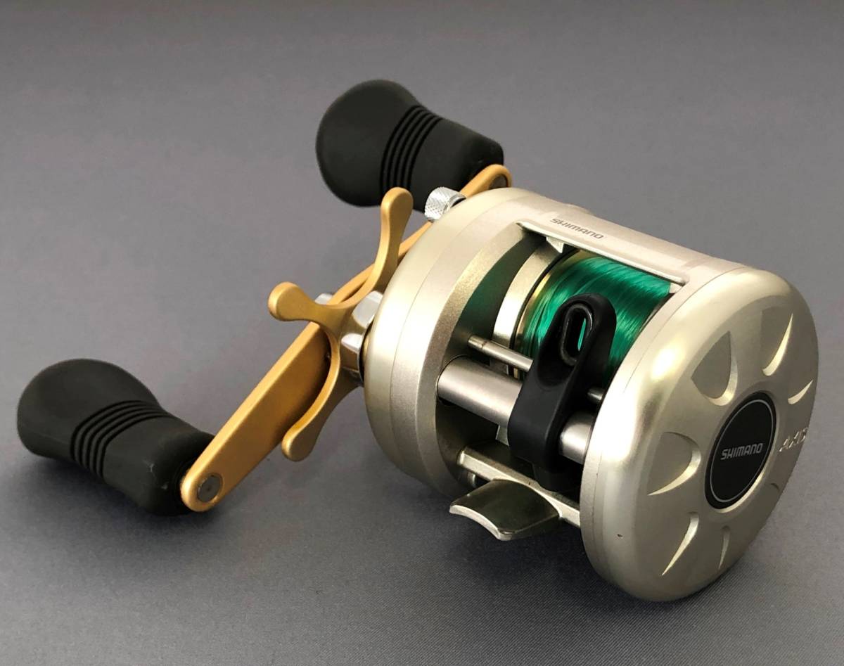 シマノ AXIS 100 RH452 美品 ベイトリール 海外モデル 回転良好 シマノ