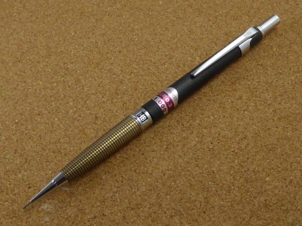 文房具好きな方 ニューマン 木目調シャーペン 木目調 0.3 廃盤 廃番