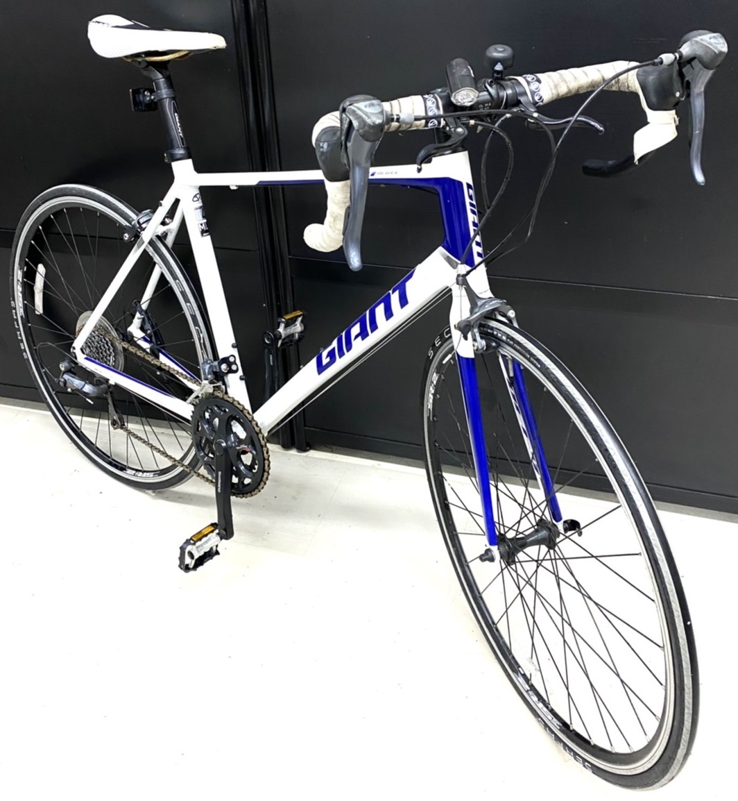 Giant ロードバイク 白/青 700C 引き取り限定 Giant ロードバイク 白