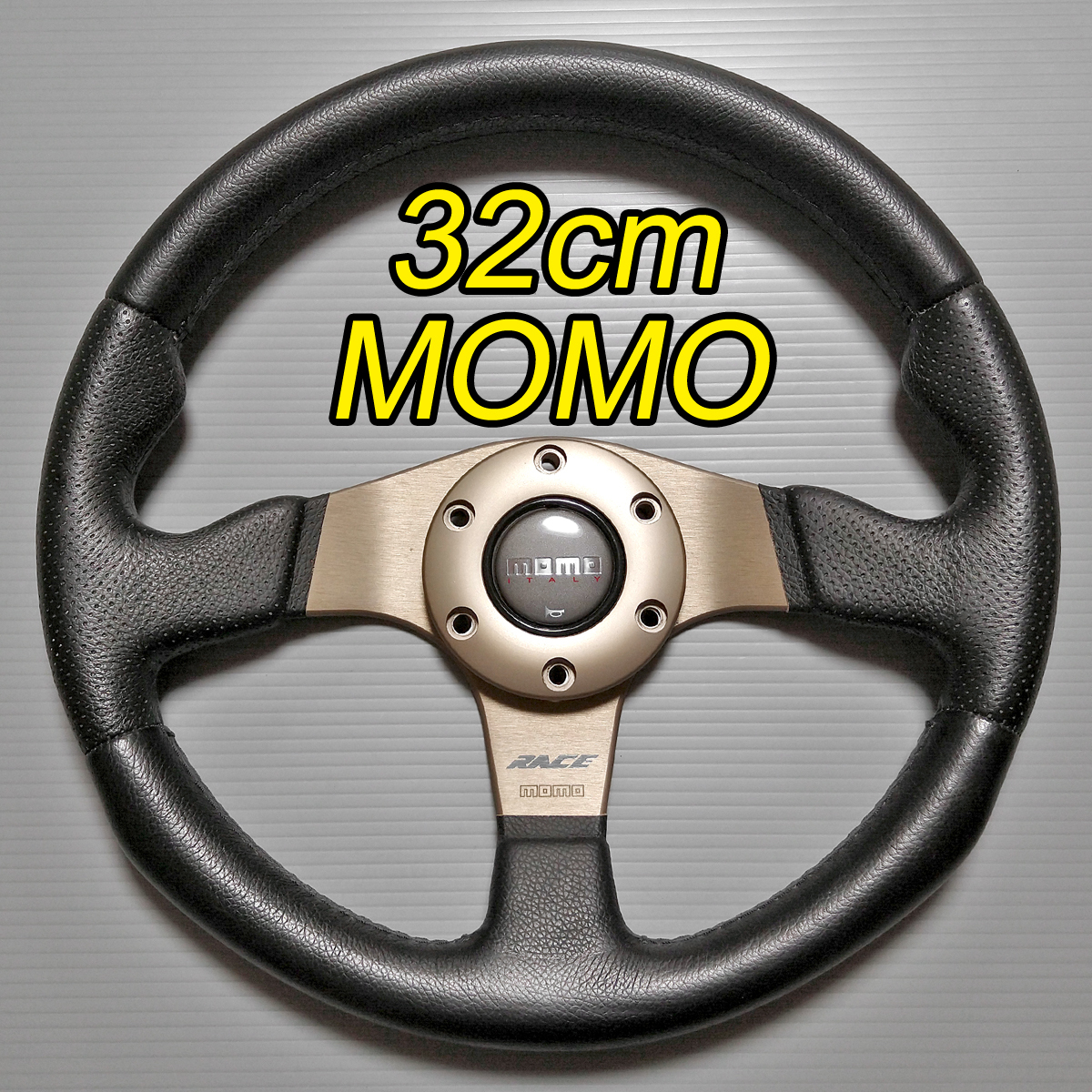 MOMO モモ ステアリング TYP D32 KBA 70142 MOMO RACE TYP D32 モモ