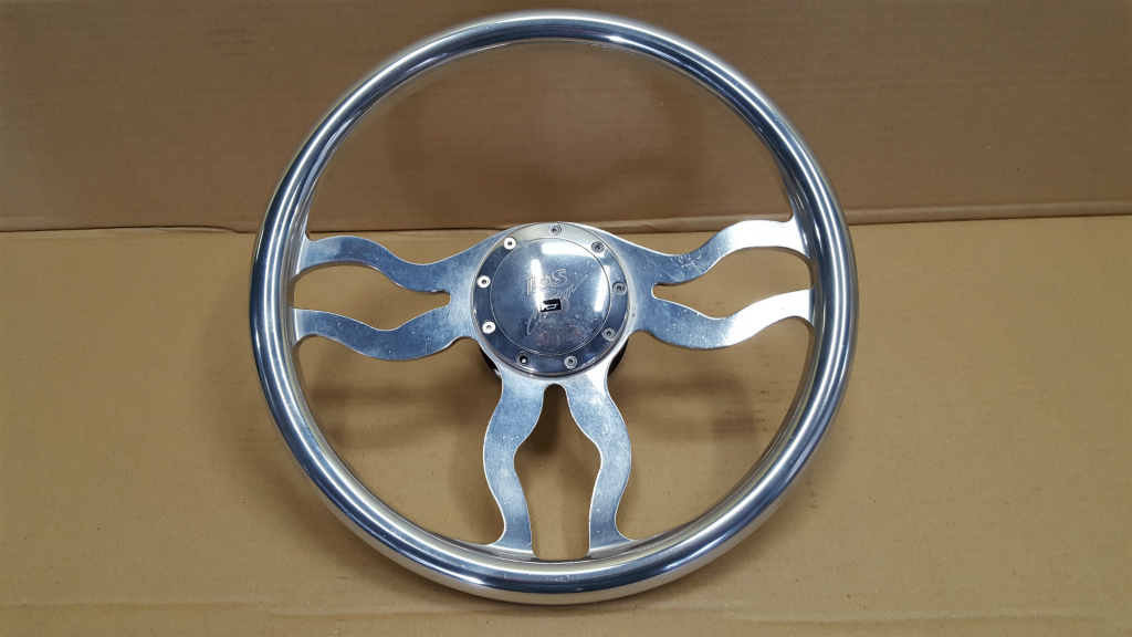 ラッキースター lucky star フルビレッド ステアリング 配送 ラッキー