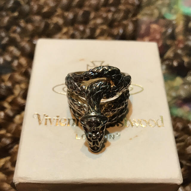 Vivienne Westwood - 専用！美品廃盤 ヴィヴィアン スネークリング Mの