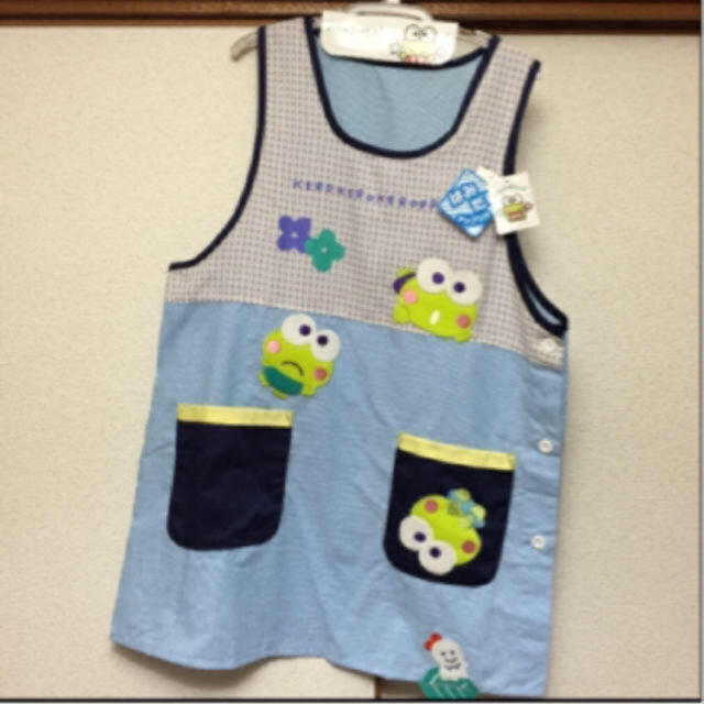 サンリオ - 新品 けろけろけろっぴ エプロン サンリオ 保育士 の通販