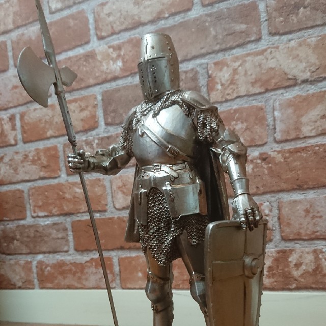 ◇ 騎士の置物 ◇ 中世 西洋鎧 ナイトの通販 by Ritter
