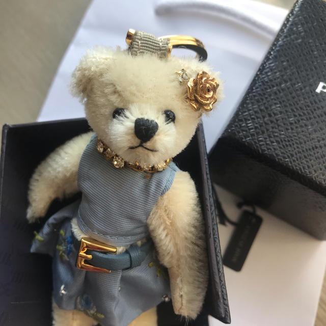PRADA - 【サクラサク様専用】PRADA 人気♪ベア キーホルダーの通販 by