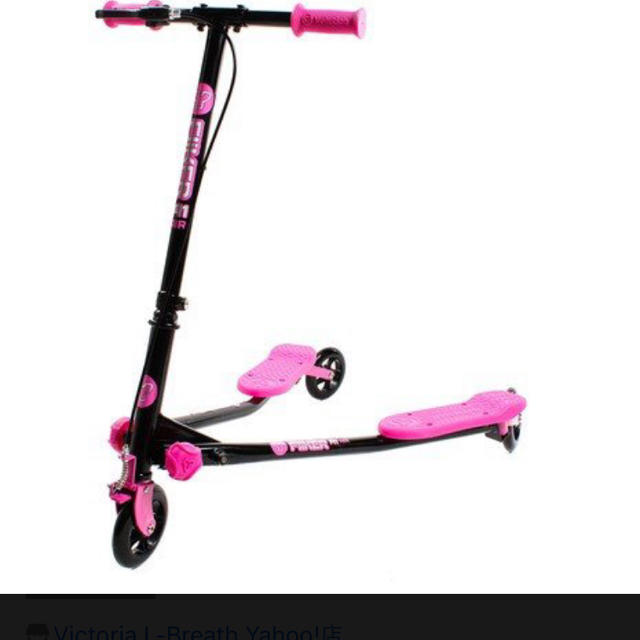 トイザらス - 新品 yフリッカー ワイフリッカー キックボードの通販 by