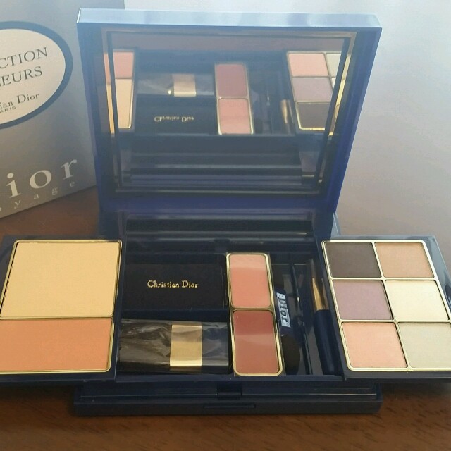 Dior - Dior免税店マルチパレット♡の通販 by マンゴーぷりん's shop