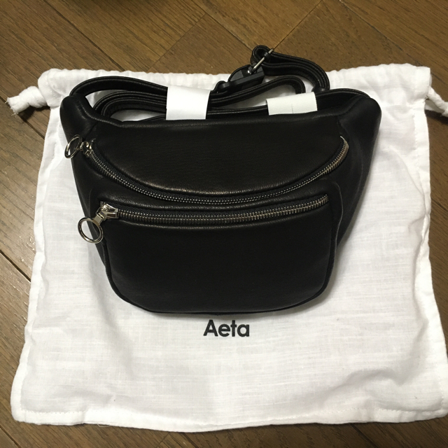 aeta アエタ ボディバッグ ショルダーバッグ Sサイズ ブラックの通販は