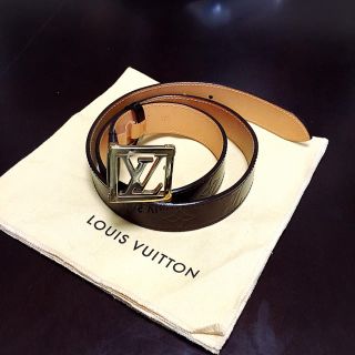 LOUIS VUITTON（ベルト ・ レッド/赤色系）のフリマアイテム一覧