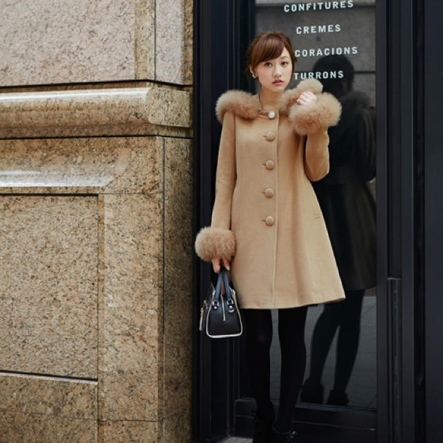 Debut de Fiore - 新品 デビュードフィオレ レッセパッセ ファー付きA