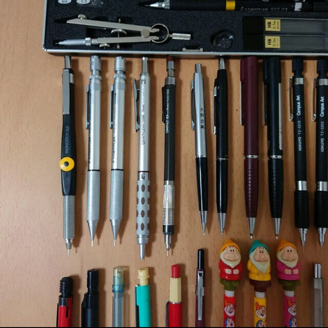 廃盤シャーペン 廃盤ボールペン 製図セット まとめ売りの通販 by 摺木