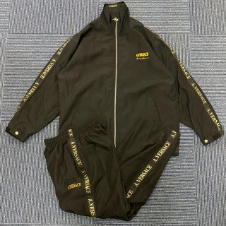 VERSACE（ナイロンジャケット）のフリマアイテム一覧