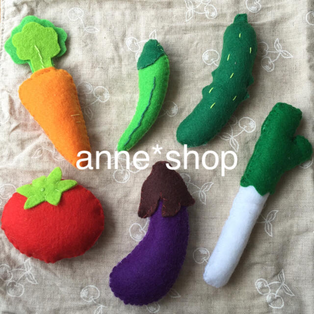 フェルト おままごと 野菜果物セットの通販 by anne*shop｜ラクマ