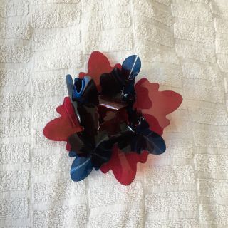 MIU MIU（ブローチ/コサージュ）のフリマアイテム一覧