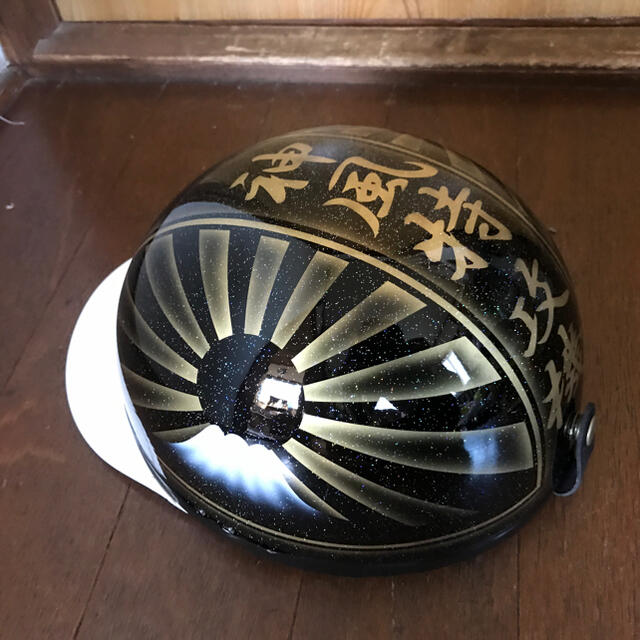 7色ラメ 黒金 富士日章 コルク半 ヘルメットの通販 by paint｜ラクマ