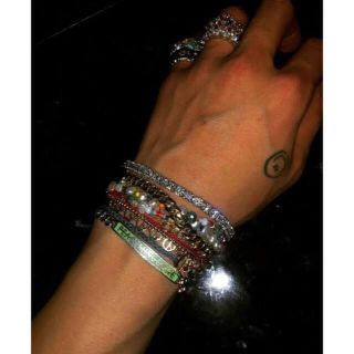 PEACEMINUSONE（ブレスレット）のフリマアイテム一覧