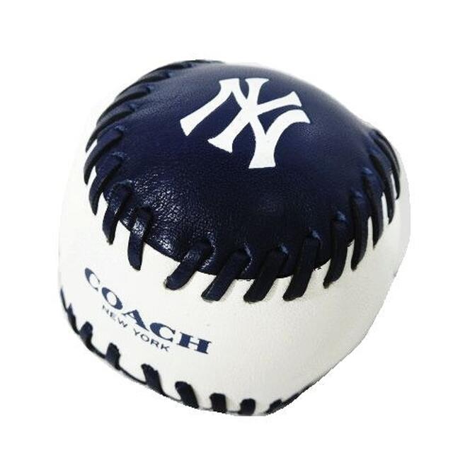 COACH ×MLB New York Yankees 野球ボール インテリア.