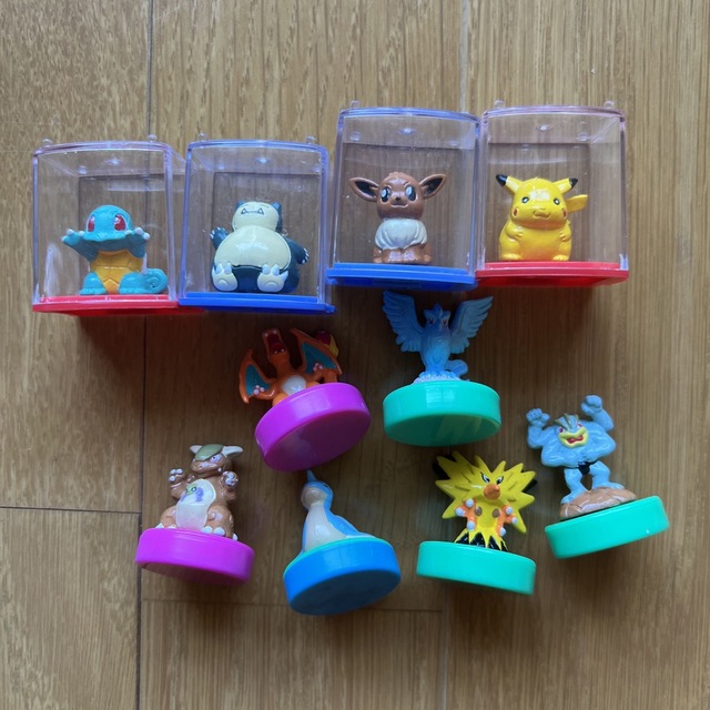 ポケモン 昔 フィギュア スタンプ リザードン ピカチュウ 他 希少の
