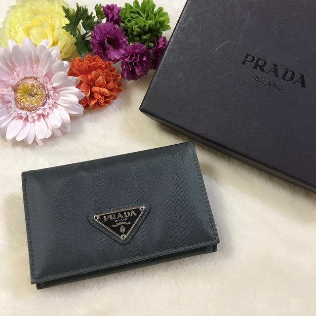 PRADA - 【極美品】PRADA カードケース ナイロン ポコノ 三角ロゴ