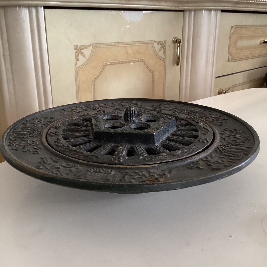 万右ヱ門作 御所車 唐金灰皿 鉄製 灰皿 昭和レトロの通販 by church's