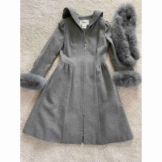 René（ファー ・ ロングコート）のフリマアイテム一覧