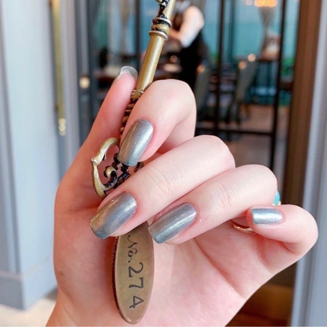 OPI - 【essie】ネイルポリッシュ、ブルー・グレー系の通販 by 75001