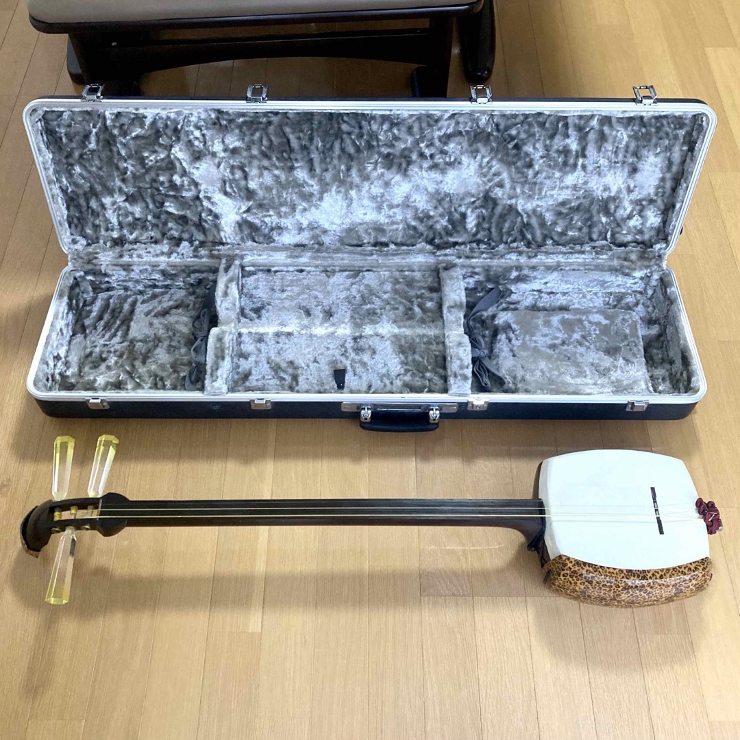 三味線 紅木 高級素材 備品付き 三味線 紅木 高級素材 備品付き