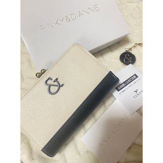 Pinky&Dianne（財布 ・ ホワイト/白色系）のフリマアイテム一覧