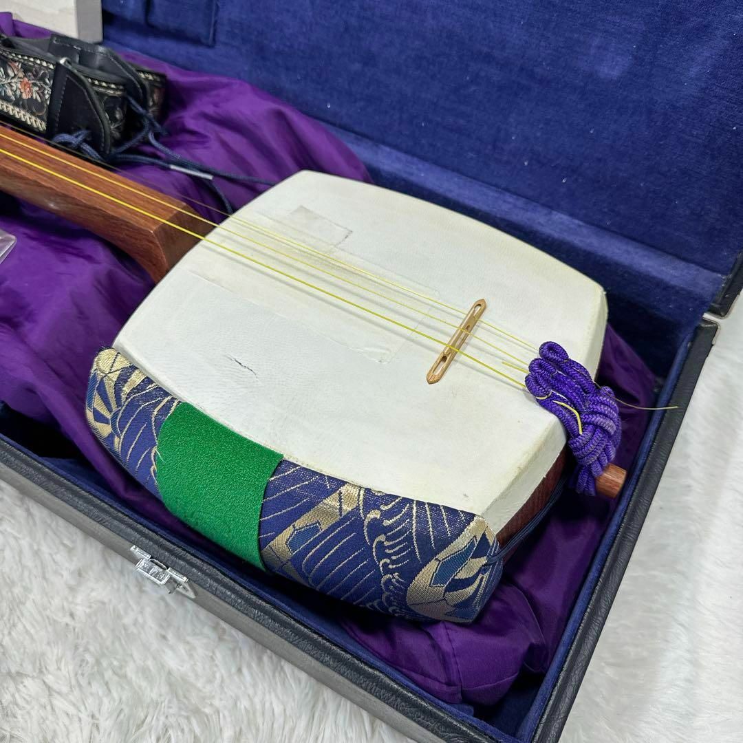 昭和8年製造の三味線 バチとケース付き 昭和8年製造の三味線 バチと