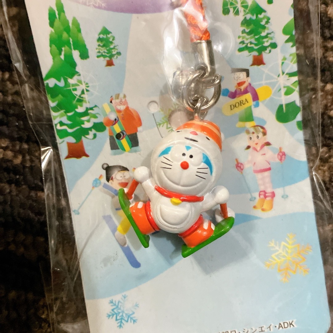 ドラえもん - どこでもドラえもん☆冬季限定☆雪だるま☆スキー