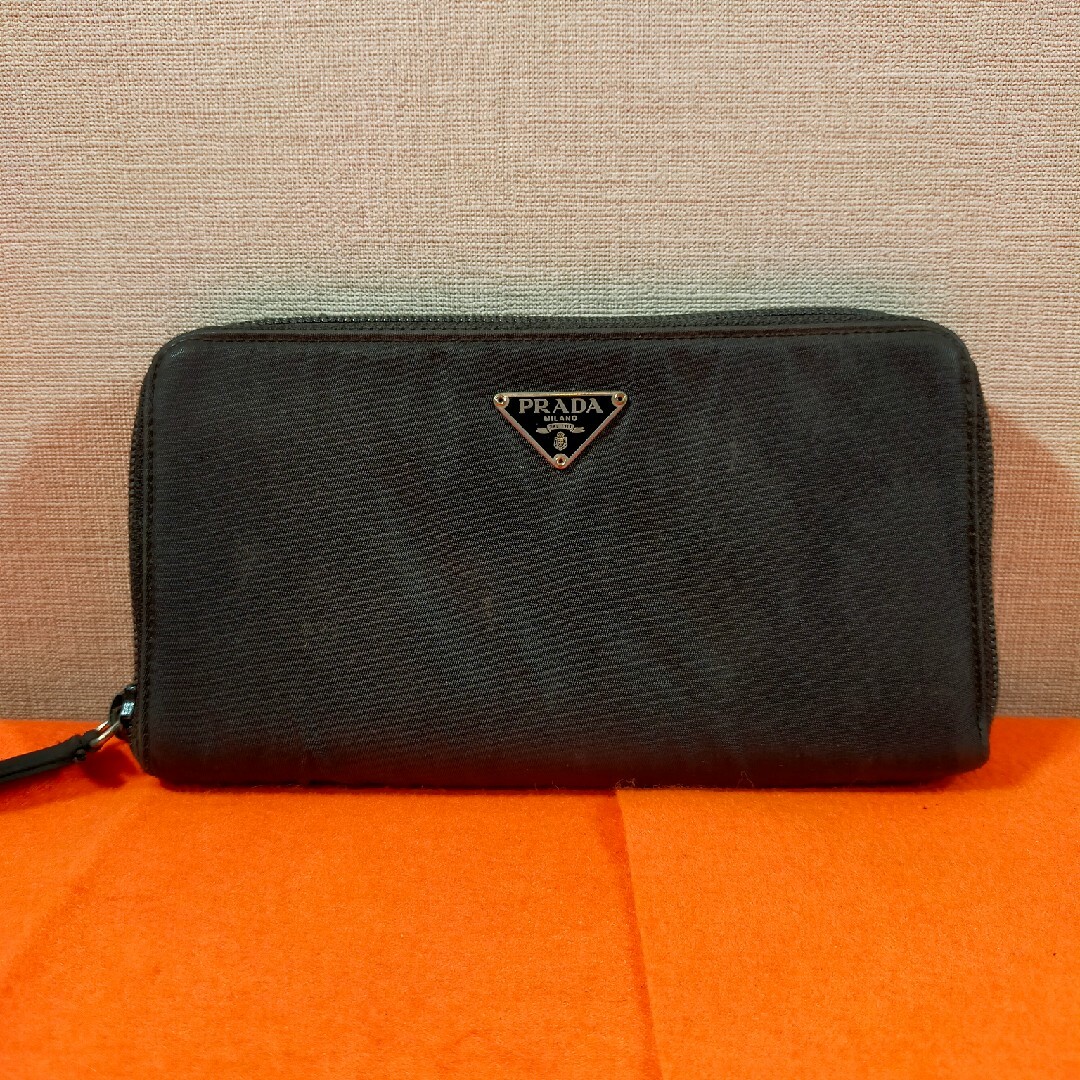 良品】PRADA 3角ロゴプレート 長財布 ナイロン ヴィンテージ ブラック