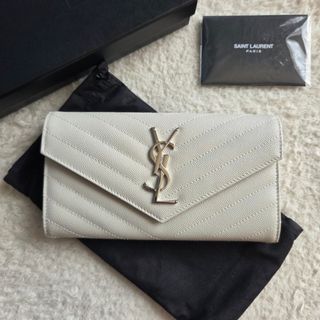 SAINT LAURENT（財布 ・ ホワイト/白色系）のフリマアイテム一覧