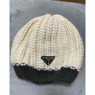 PRADA（ニット帽/ビーニー ・ ホワイト/白色系）のフリマアイテム一覧
