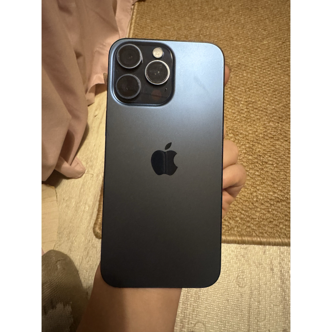 iPhone15 pro max 1TB，1月8日純正画面交換，バッテリー100