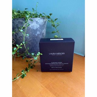 laura mercier - 【新品・未使用】ローラメルシエ LAURA クッション