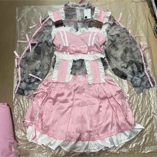 REFLEM - DimMoire ロゴ刺繍セーラーセットアップ の通販 by‬