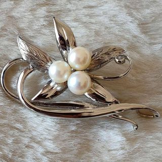 入園入学♡パールのお花とパヴェダイヤのリボン ブローチ♡ミキモト お