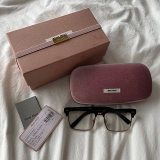 MIU MIU - miumiu ◇ メガネケースの通販 by crazyMAMA's shop｜ミュウ