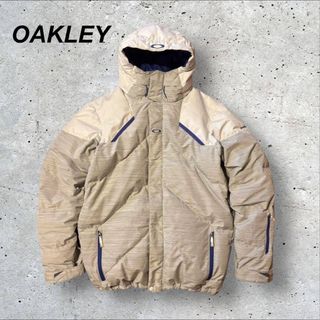 Oakley（ダウンジャケット）のフリマアイテム一覧